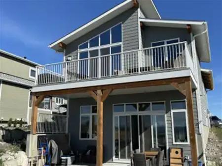 Beautiful lake front home | 449 Cottageclub Cove, Rocky View County