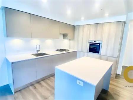 Modern High-Rise 2 Bed 2 Bath Condo at City of Lougheed! | 3809 Evergreen Place, Burnaby