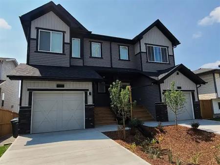 Newer, Spacious 2 story home. | 165a - 165 McRae Street, Okotoks