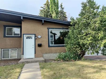 2 bedroom with single attached garage | 3620 21 Avenue Southwest, Calgary