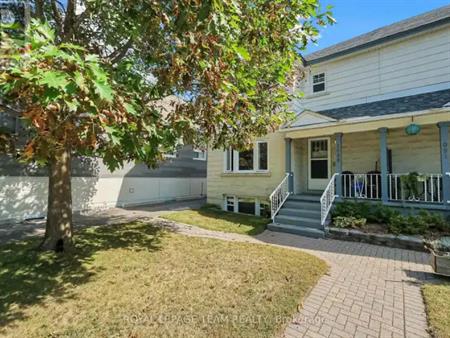 2 - 1089 NORTH RIVER ROAD | 2 - 1089 NORTH RIVER ROAD, Ottawa