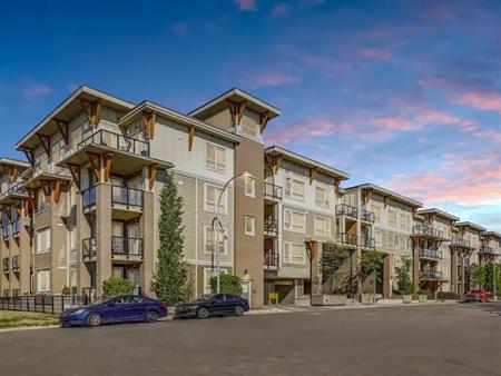 Charming and Bright 1-Bedroom, 1-Bath Condo Near Downtown | 104 - 707 4 Street Northeast, Calgary