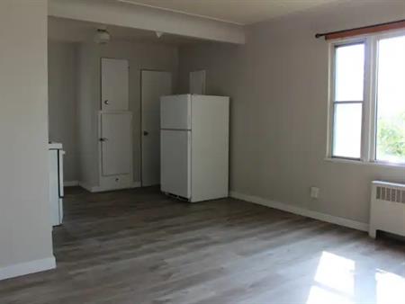 10410 97 Avenue NW | 10410 97 Avenue Northwest, Edmonton