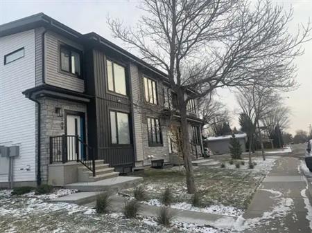 NEW 3 BED/2.5 BATH END UNIT IN 3PLEX | TREE LINED STREET IN HIGH PARK! | 15104 110 Avenue Northwest, Edmonton