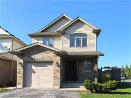 UPPER UNIT - 8429 KELSEY CRESCENT | UPPER UNIT - 8429 KELSEY CRESCENT, Niagara Falls