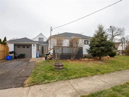 11 Nickerson Avenue | 11 Nickerson Avenue, St. Catharines