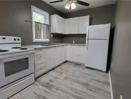 17 THERESA Street | 17 THERESA Street, Kitchener