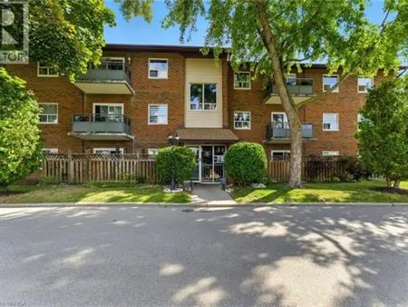 612 GREY Street Unit# 7 | 612 GREY Street Unit# 7, Brantford