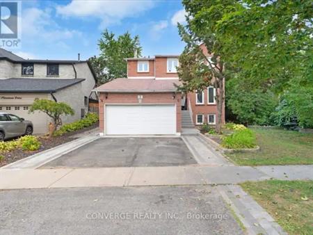 3 PLOWMAN DRIVE | 3 PLOWMAN DRIVE, Ajax