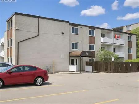 71 VANIER Drive Unit# 205 | 71 VANIER Drive Unit# 205, Kitchener