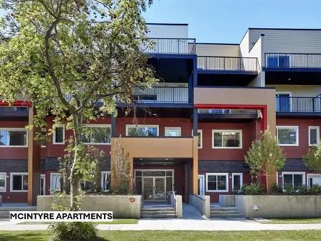 NOW RENTING 2 BED 2 BATH SPACIOUS APARTMENT. EARLY MOVE-IN INCENTIVES | 10125 84 Avenue Northwest, Edmonton