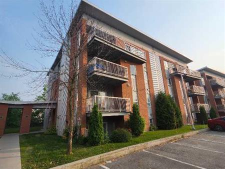 Appartement a Louer 4 1/2 (Saint-Jerome)