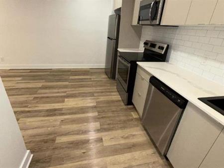 2 CH - 1 SDB - Montréal - $1,695 /mo