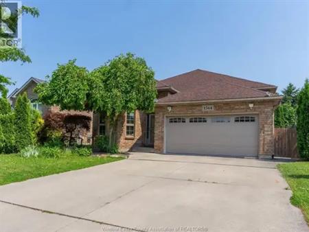 1544 IMPERIAL CRESCENT | 1544 Imperial CRESCENT, Windsor