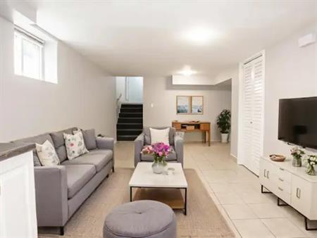 203 Niagara Street | 203 Niagara Street, St. Catharines