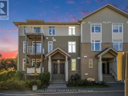 D - 289 EVEREST PRIVATE | D - 289 EVEREST PRIVATE, Ottawa