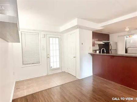 7-42 Pinery Trail, Scarborough, Ontario M1B 6K2 | 42 Pinery Trail, Scarborough