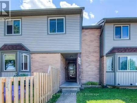 9 - 700 ERINBROOK DRIVE | 9 - 700 ERINBROOK DRIVE, Kitchener