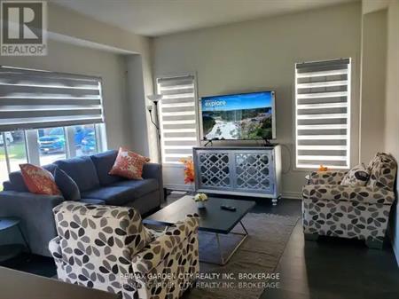 8 HILLS THISTLE DRIVE | 8 HILLS THISTLE DRIVE, Wasaga Beach