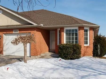 1884 QUESTA Unit# LOWER | 1884 QUESTA Unit# LOWER, Windsor