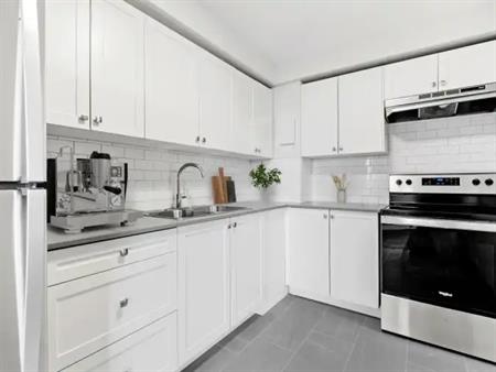 Bowling Green III | 227 Bath Road, Kingston