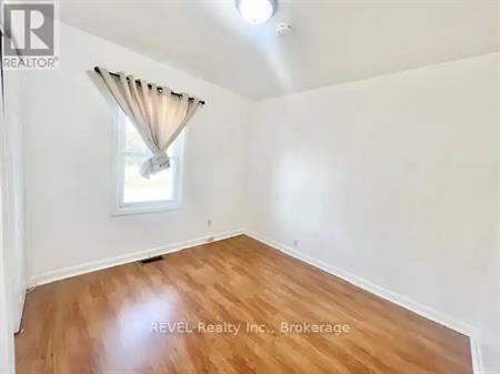 8 MONCK STREET | 8 MONCK STREET, St. Catharines