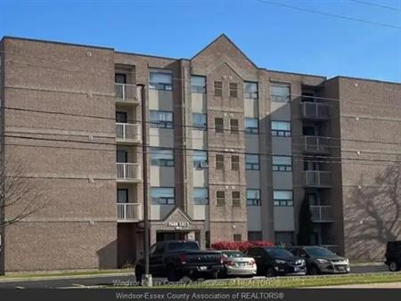 1160 LAUZON Unit# 503 | 1160 LAUZON Unit# 503, Windsor