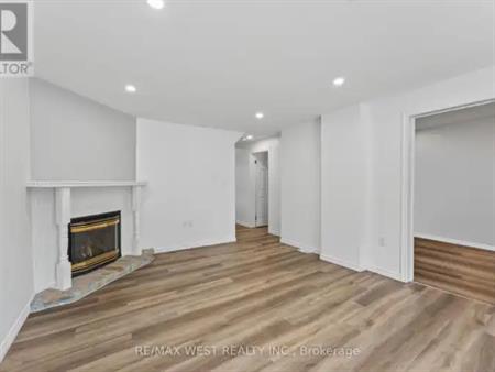 35 KINGSCOURT AVENUE | 35 KINGSCOURT AVENUE, Kingston