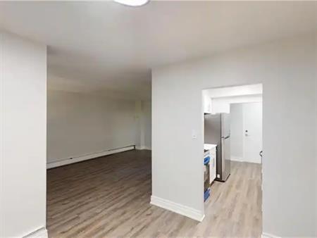 3189 KING Street E Unit# 305 | 3189 KING Street E Unit# 305, Kitchener