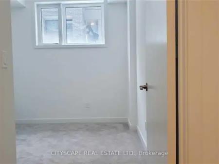 818 - 1133 COOKE BOULEVARD | 818 - 1133 COOKE BOULEVARD, Burlington