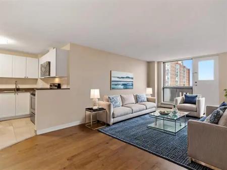 The Woodbine | 2750 Carousel Crescent, Gloucester