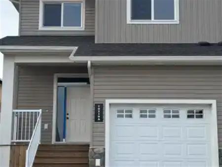 Available Immediately - Brand new 3 bedroom 2.5 bathroom Townhouse in Whispering Ridge | 10219 149 Avenue, Grande Prairie