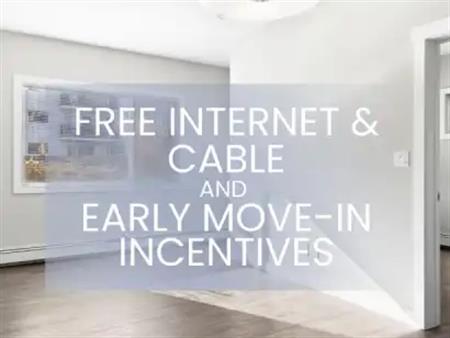NOW RENTING 2 BED 2 BATH SPACIOUS APARTMENT. EARLY MOVE-IN INCENTIVES | 10125 84 Avenue Northwest, Edmonton