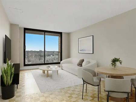 Driveway Place | 350 Queen Elizabeth Drive, Ottawa