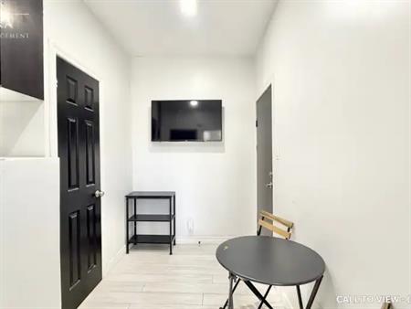3-850 Bathurst St, Toronto, Ontario M5R 3G1 | 850 Bathurst Street, Toronto