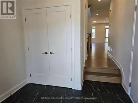 1320 WHITLOW GRASS WAY | 1320 WHITLOW GRASS WAY, Ottawa