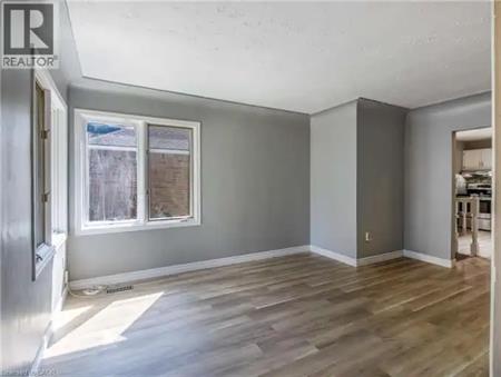 180 WELLINGTON Street | 180 WELLINGTON Street, Woodstock
