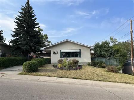 3 Bedroom 1.5 Bathroom Main Floor | 744 Sabrina Road Southwest, Calgary
