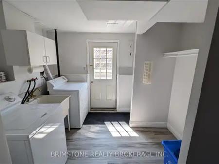 UNIT B - 73 ROTH STREET | UNIT B - 73 ROTH STREET, Essa