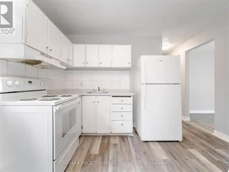 1 - 2320 HIXON STREET | 1 - 2320 HIXON STREET, Oakville