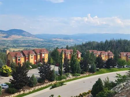 Spacious two storey, executive townhouse near to UBCO (2br, fully furnished) | 1795 Country Club Drive, Kelowna