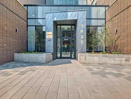 2 Bed 2 Bath / 5min Away from University of Calgary | 505 - 3932 University Avenue Northwest, Calgary