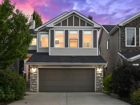 Cozy Spacious Semi-Furnished Home on Cougar Ridge Avenue | 8025 Cougar Ridge Avenue Southwest, Calgary
