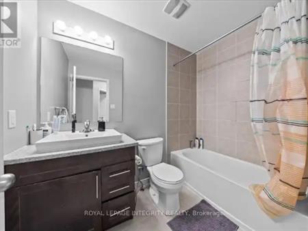 14 HACKNEY PRIVATE | 14 HACKNEY PRIVATE, Ottawa