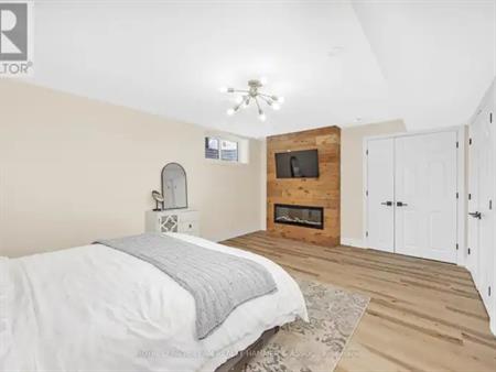 24 TIERNEY DRIVE | 24 TIERNEY DRIVE, Ottawa