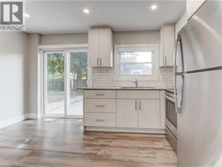 294 ROSEMOUNT Drive Unit# B | 294 ROSEMOUNT Drive Unit# B, Kitchener