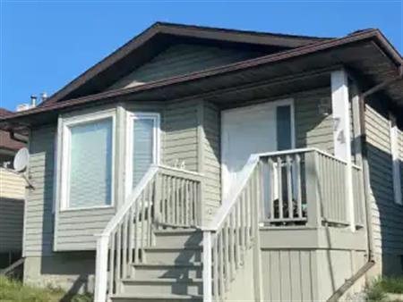 74 Martingrove Way NE | 74 Martingrove Way Northeast, Calgary