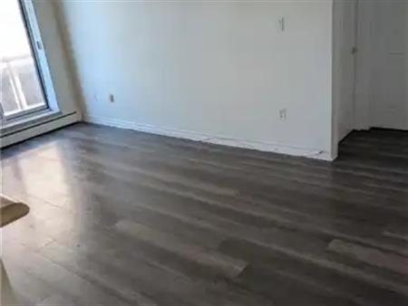 851 QUEENSTON Road Unit# 303 | 851 QUEENSTON Road Unit# 303, Stoney Creek