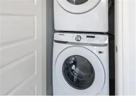 Cozy 2bedroom, 2.5bath close to Airport | 10060 46 Street Northeast, Calgary