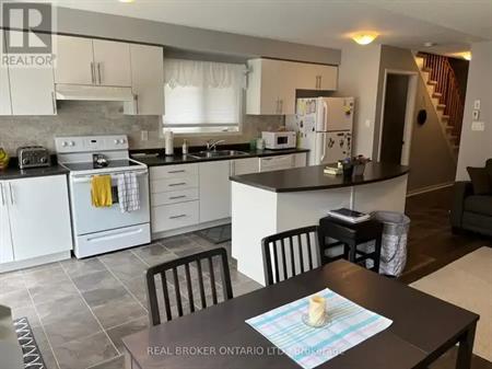 106 RUSSEL DRIVE | 106 RUSSEL DRIVE, Bradford West Gwillimbury